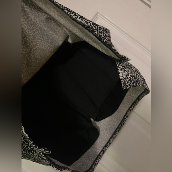 Womens skirt/ with built in shorts - Picture 2 of 2